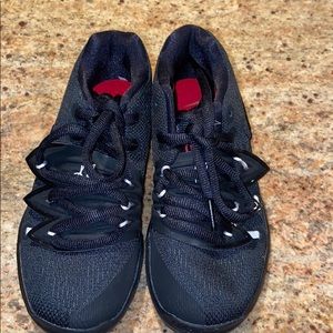 Brand new Nike kyrie boys sneakers black size 11.4